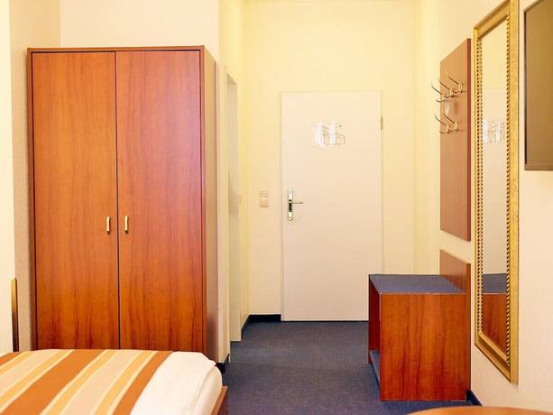 Imagen de la habitación del Hotel Cabo. Foto 13