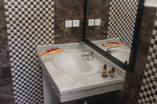 Imagen de la habitación del Hotel Cafe Verdi. Foto 8