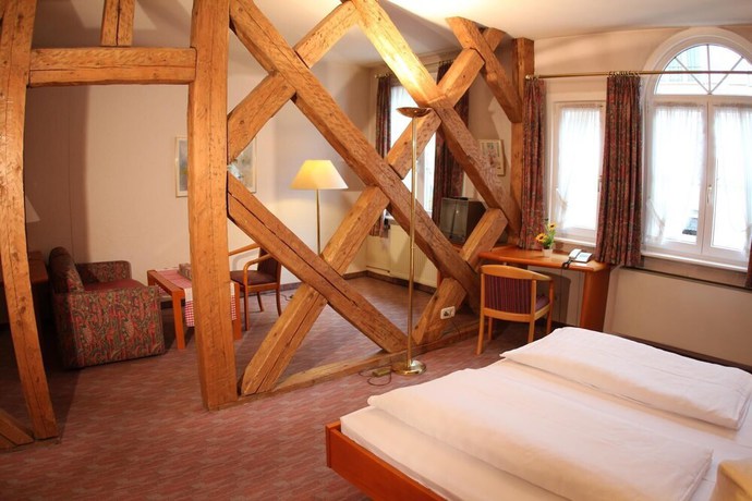 Imagen de la habitación del Hotel Caf&eacute; Adler. Foto 13