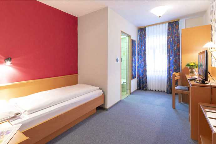 Imagen de la habitación del Hotel Café Lieb. Foto 8