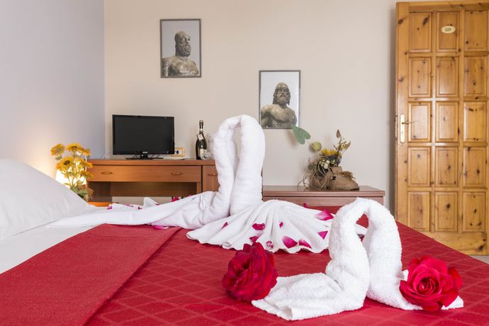 Imagen de la habitación del Hotel Calabrisella. Foto 4