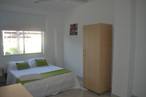 Imagen de la habitación del Hotel Calarca Plus. Foto 1