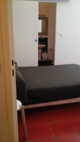 Imagen de la habitación del Hotel California, BEZIERS. Foto 11