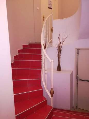 Imagen de los interiores del Hotel California, BEZIERS. Foto 18