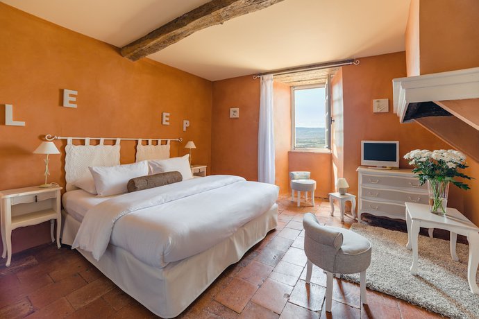 Imagen de la habitación del Hotel Cap de Castel. Foto 3