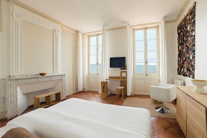 Imagen de la habitación del Hotel Cap de Castel. Foto 10