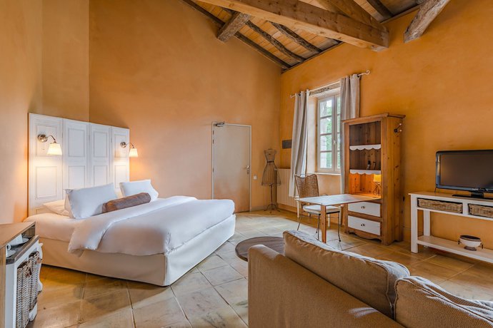 Imagen de la habitación del Hotel Cap de Castel. Foto 17
