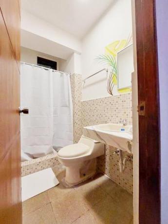 Imagen general del Hotel Caracas. Foto 15