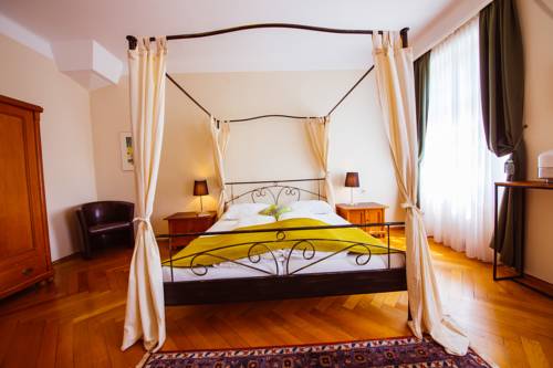 Imagen de la habitación del Hotel Carinthia Velden. Foto 15
