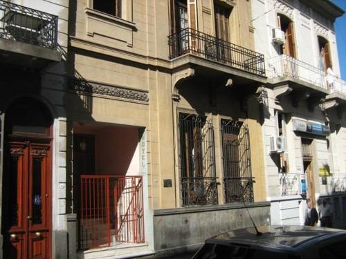 Imagen general del Hotel Carly. Foto 8