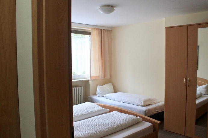 Imagen de la habitación del Hotel Carolaruh. Foto 8