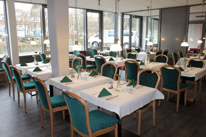 Imagen del bar/restaurante del Hotel Carstens. Foto 8