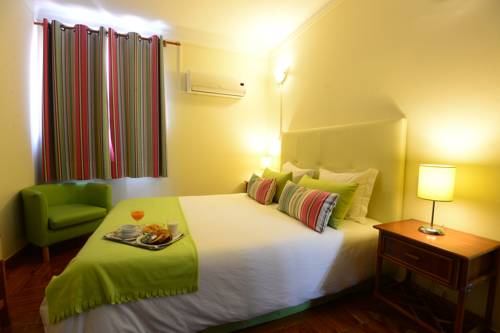 Imagen de la habitación del Hotel Casa Dos Arcos. Foto 3