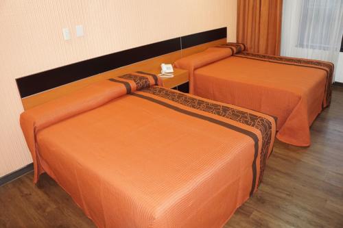 Imagen de la habitación del Hotel Castro. Foto 9