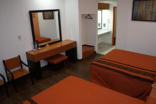 Imagen general del Hotel Castro. Foto 2