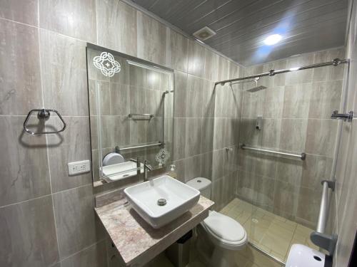 Imagen de la habitación del Hotel Celeste Inn Chinauta- Fusagasugá. Foto 16