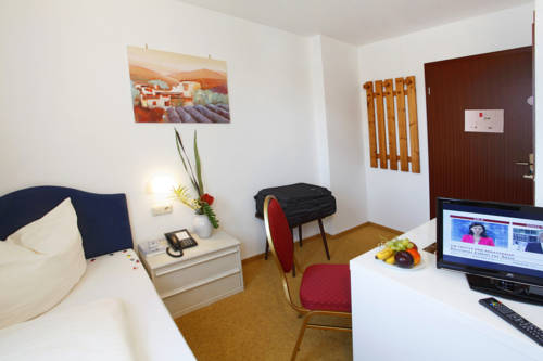 Imagen de la habitación del Hotel Celina. Foto 3