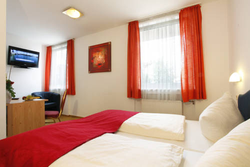 Imagen de la habitación del Hotel Celina. Foto 6