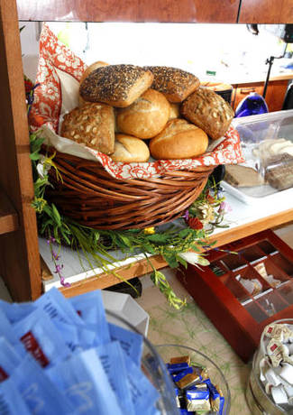 Imagen de la habitación del Hotel Celina. Foto 7