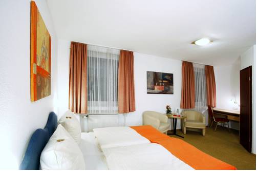 Imagen de la habitación del Hotel Celina. Foto 12