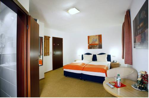 Imagen de la habitación del Hotel Celina. Foto 13