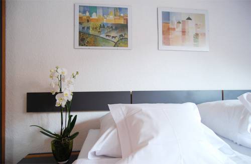 Imagen de la habitación del Hotel Central, Gotinga. Foto 3