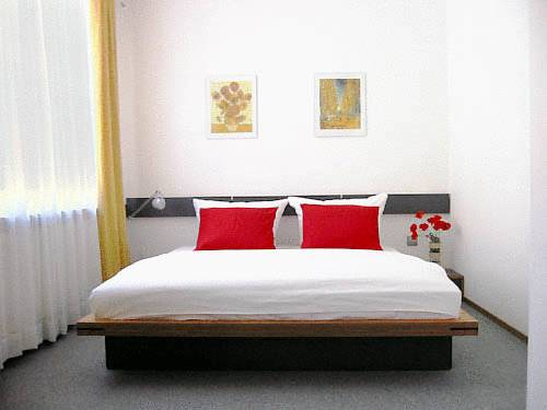 Imagen de la habitación del Hotel Central, Gotinga. Foto 4