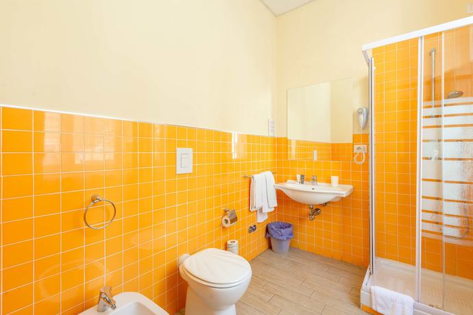 Imagen de la habitación del Hotel Central Lodge. Foto 8