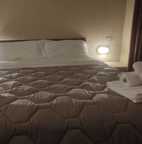 Imagen de la habitación del Hotel Centrale, Chiusi. Foto 13