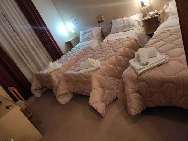 Imagen de la habitación del Hotel Centrale, Chiusi. Foto 16