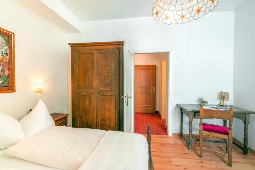Imagen de la habitación del Hotel Centrale, Typically Swiss. Foto 9