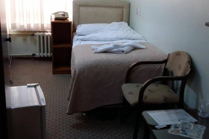 Imagen de la habitación del Hotel Cesmeli, Osmangazi. Foto 5