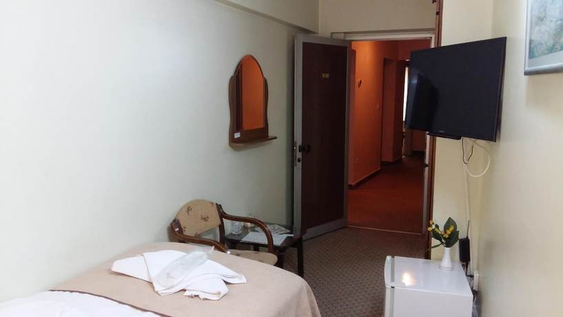 Imagen de la habitación del Hotel Cesmeli, Osmangazi. Foto 14