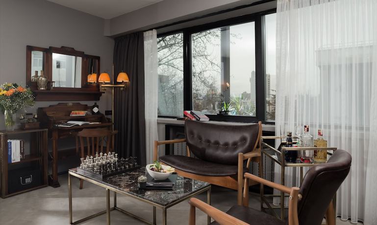 Imagen de la habitación del Hotel Cinnah. Foto 9