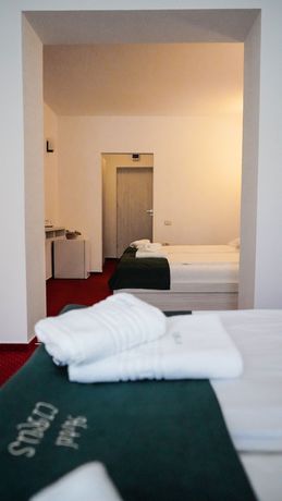 Imagen de la habitación del Hotel Cirus. Foto 3