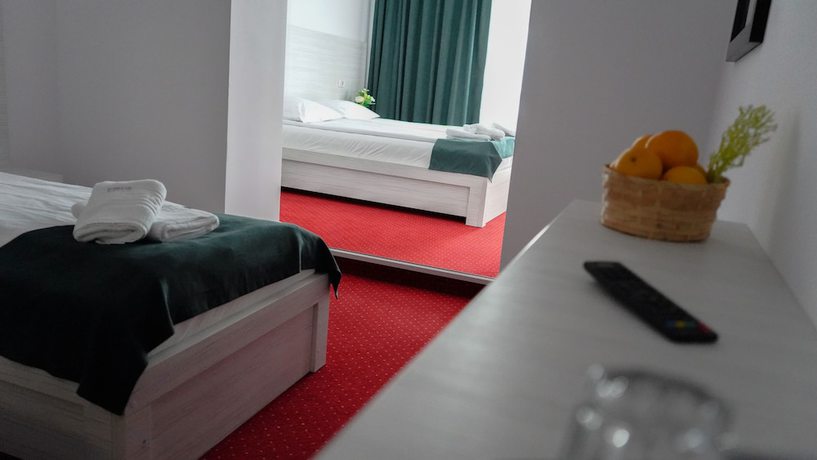 Imagen de la habitación del Hotel Cirus. Foto 14