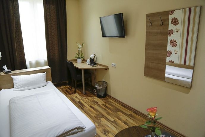 Imagen de la habitación del Hotel City Panorama. Foto 17