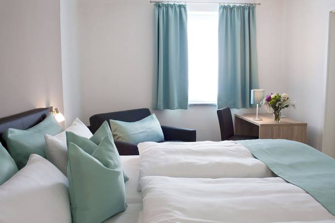 Imagen de la habitación del Hotel Claro garni. Foto 17