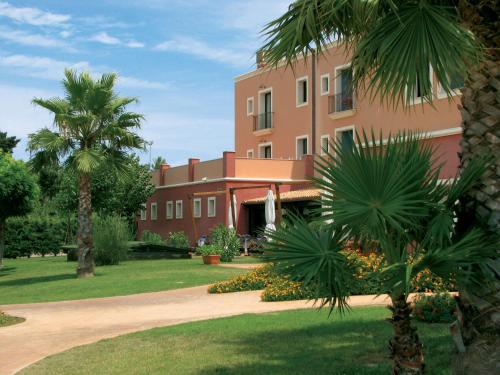 Imagen general del Hotel Club Baia Samuele. Foto 2