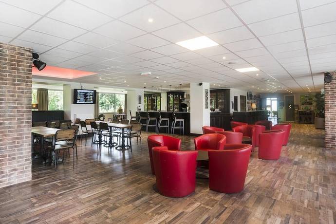 Imagen del bar/restaurante del Hotel Club Bon Séjour La Plage. Foto 6