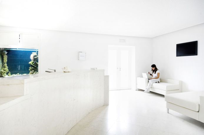 Imagen de los interiores del Hotel Club da Baia. Foto 17