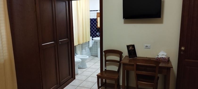 Imagen de la habitación del Hotel Colosseo Colleferro. Foto 2