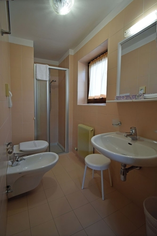 Imagen de la habitación del Hotel Comelico. Foto 10