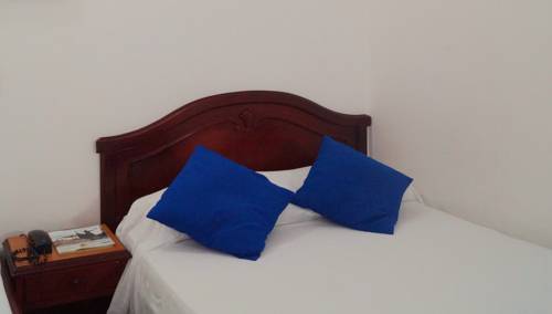 Imagen de la habitación del Hotel Comercial. Foto 3