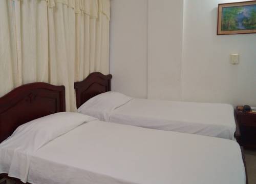 Imagen de la habitación del Hotel Comercial. Foto 6