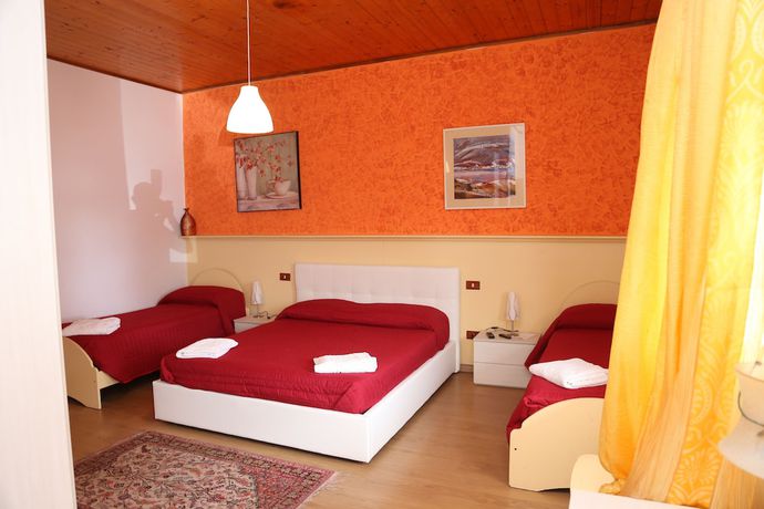 Imagen de la habitación del Hotel Company. Foto 4