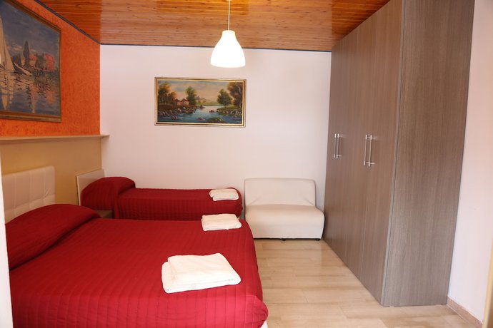 Imagen de la habitación del Hotel Company. Foto 12