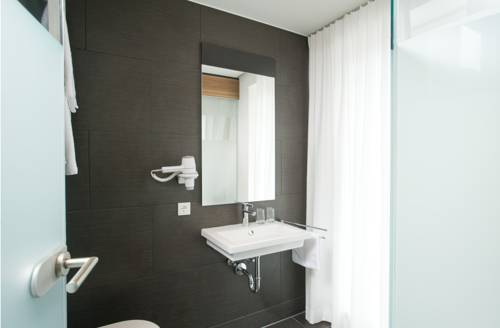 Imagen de la habitación del Hotel Constantia. Foto 10