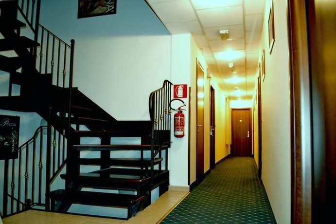Imagen de los interiores del Hotel Conte Ruggero. Foto 13
