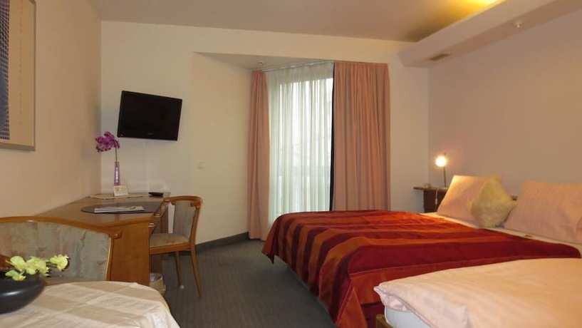 Imagen de la habitación del Hotel Corsten. Foto 17